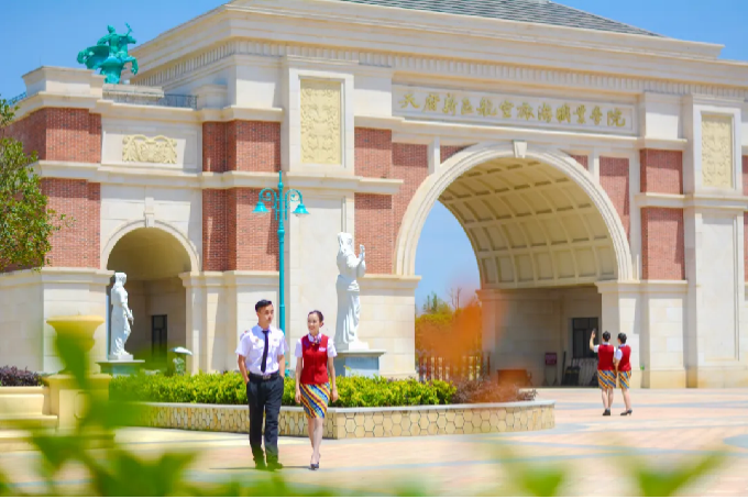 1764818084116697.gif image.gif