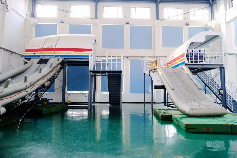 6.A320 III型出口模拟器2.jpg