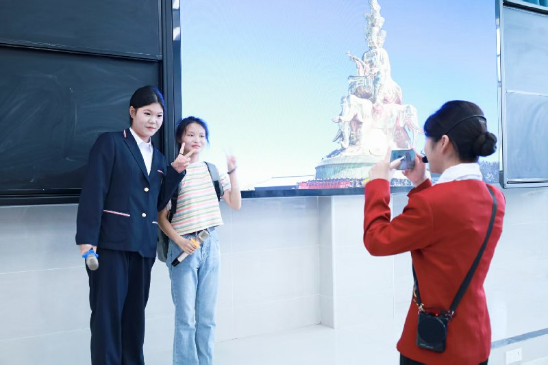 1780475977133432.jpg 导游大赛3.jpg