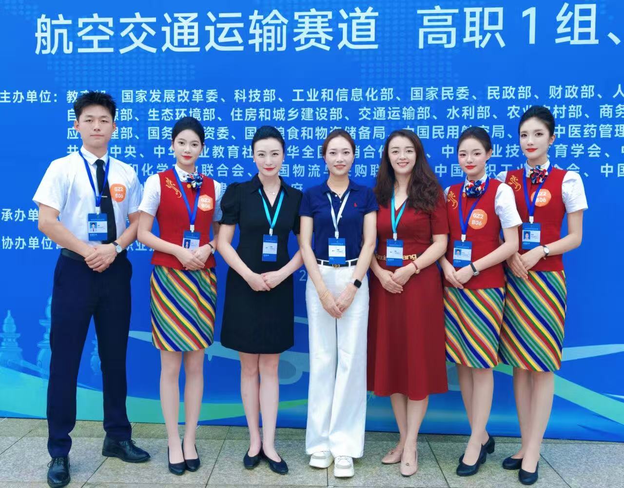 3e03a265190429ada5216bae035c2826.jpg